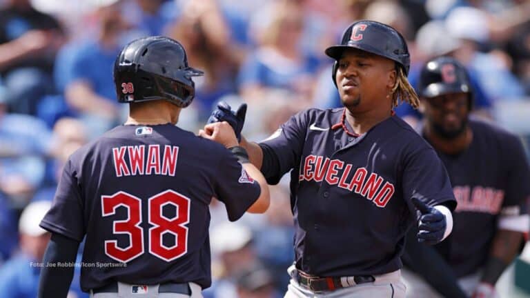 New York Yankees deben dar un mensaje fuerte en medio de la Agencia Libre MLB 2026 y este jugador de Cleveland Guardians puede ser una opción.