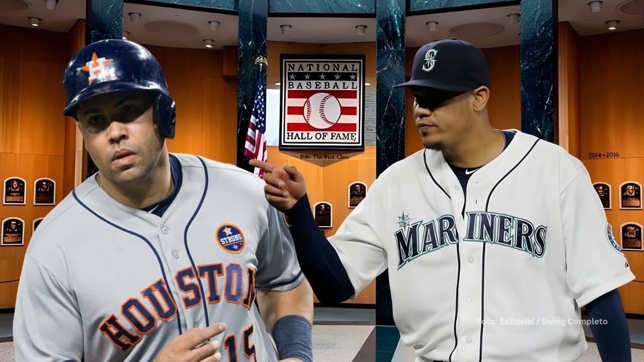 Carlos Beltran y Felix Hernandez con el logo del Salon de la Fama de Cooperstown