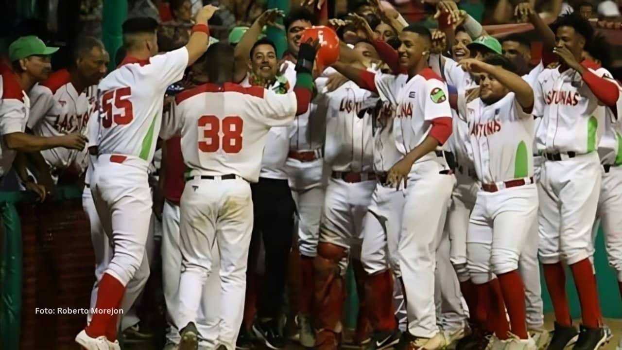 Frederich Cepeda pegó su jonrón número 385 en el beisbol cubano y octavo en la Serie Nacional para definir el duelo.
