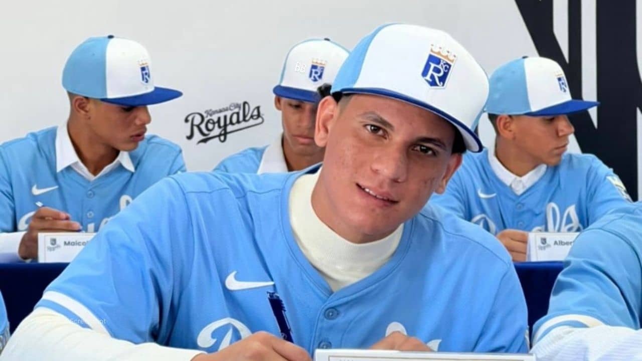 Los reportes de los cazatalentos describen a Angeibel Gómez como un jugador de "herramientas completas"