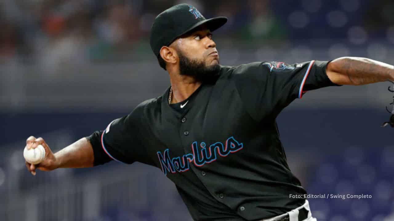 Boston Red Sox firman a pelotero colombiano