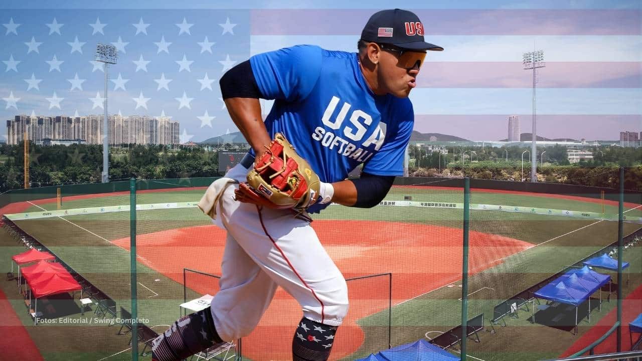 Cubano Javier Caballero con el uniforme de Team USA de softbol