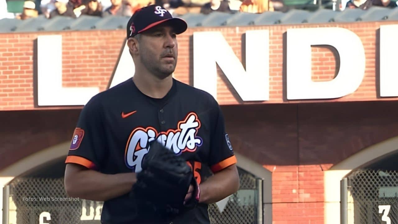 Justin Verlander lanzando con San Francisco Giants