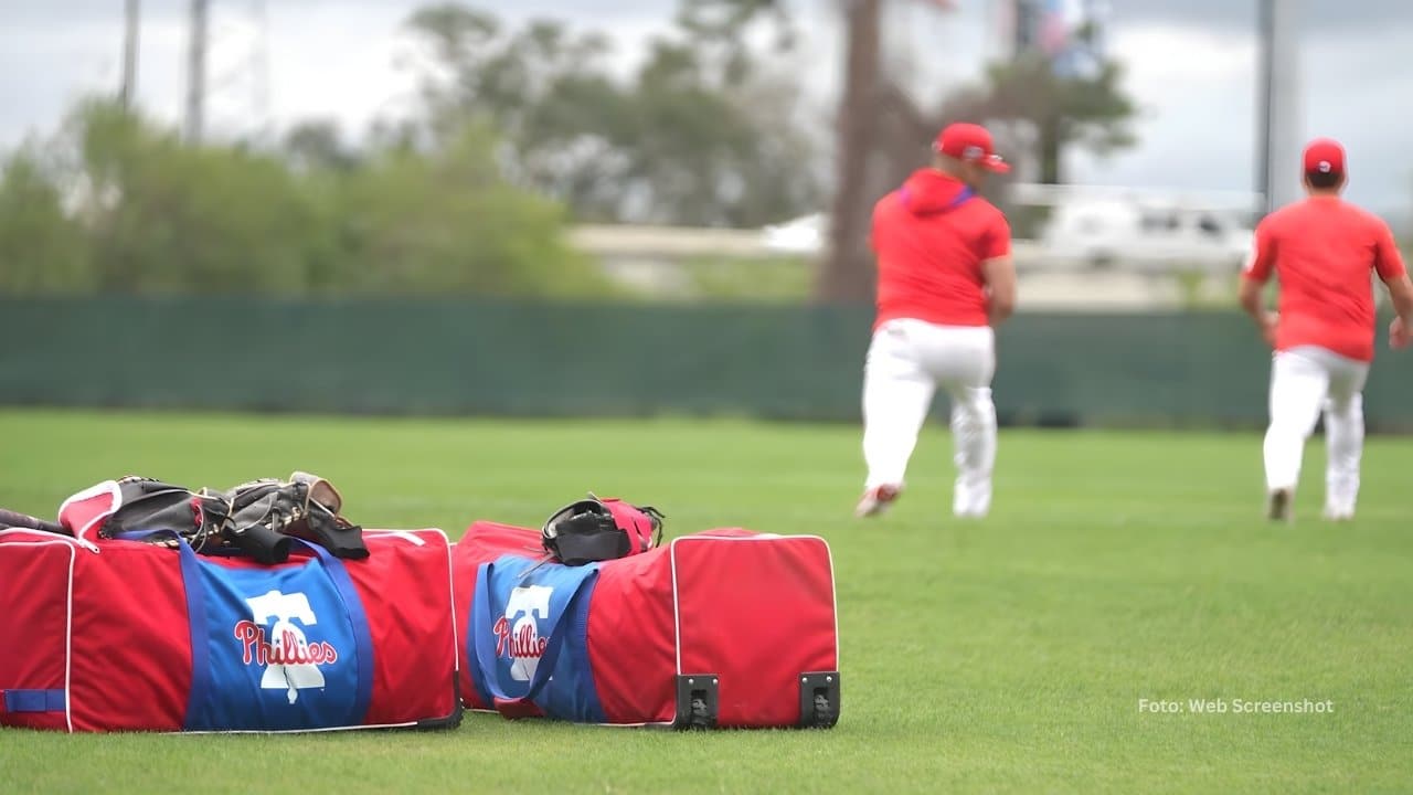 Bolsos de Philadelphia Phillies con jugadores al fondo