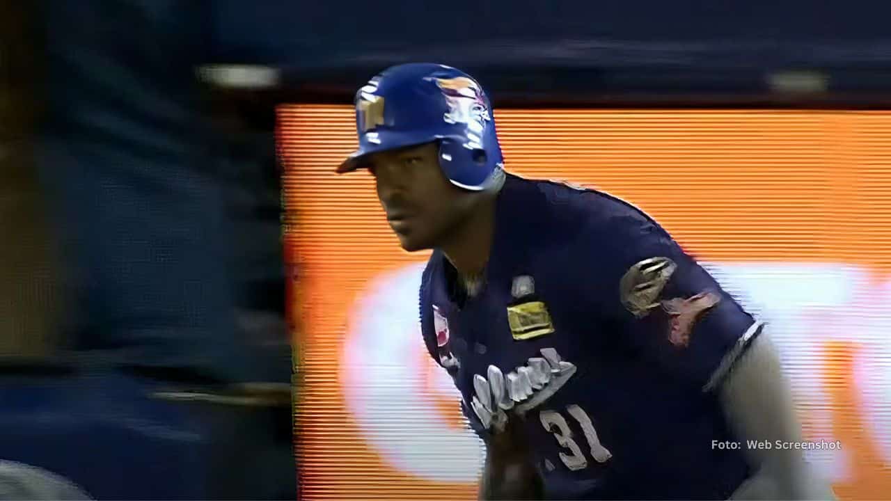 Yasiel Puig con Magallanes